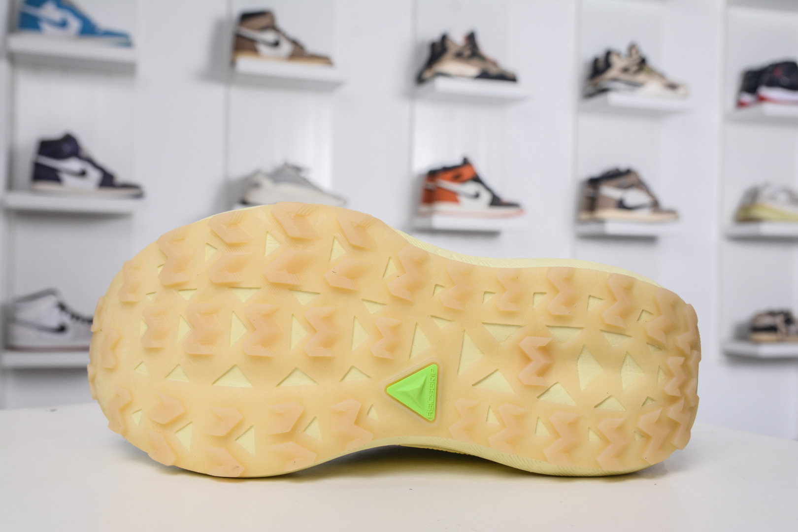 200 Asics Gel-Trabuco 4 复古亚瑟士 透气休闲鞋缓震男子耐磨跑步鞋 1011B976-750