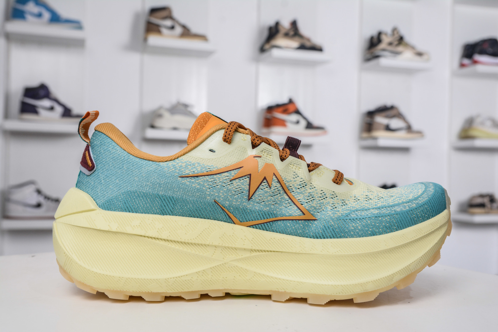 200 Asics Gel-Trabuco 4 复古亚瑟士 透气休闲鞋缓震男子耐磨跑步鞋 1011B976-750