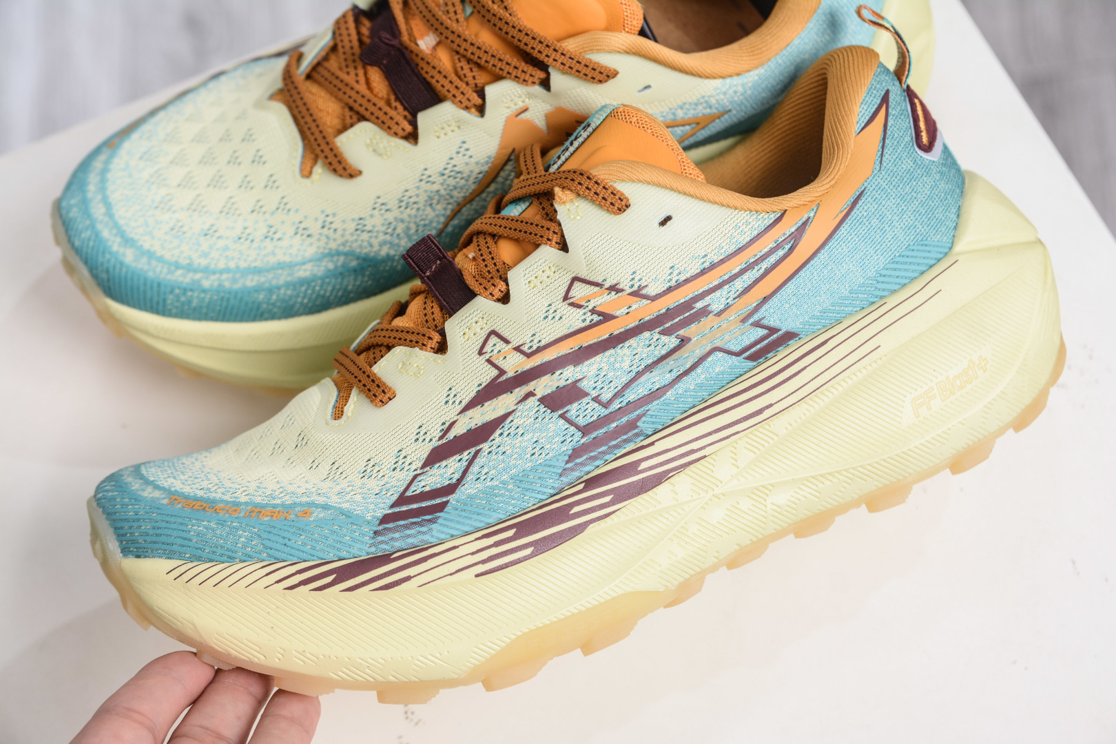 200 Asics Gel-Trabuco 4 复古亚瑟士 透气休闲鞋缓震男子耐磨跑步鞋 1011B976-750