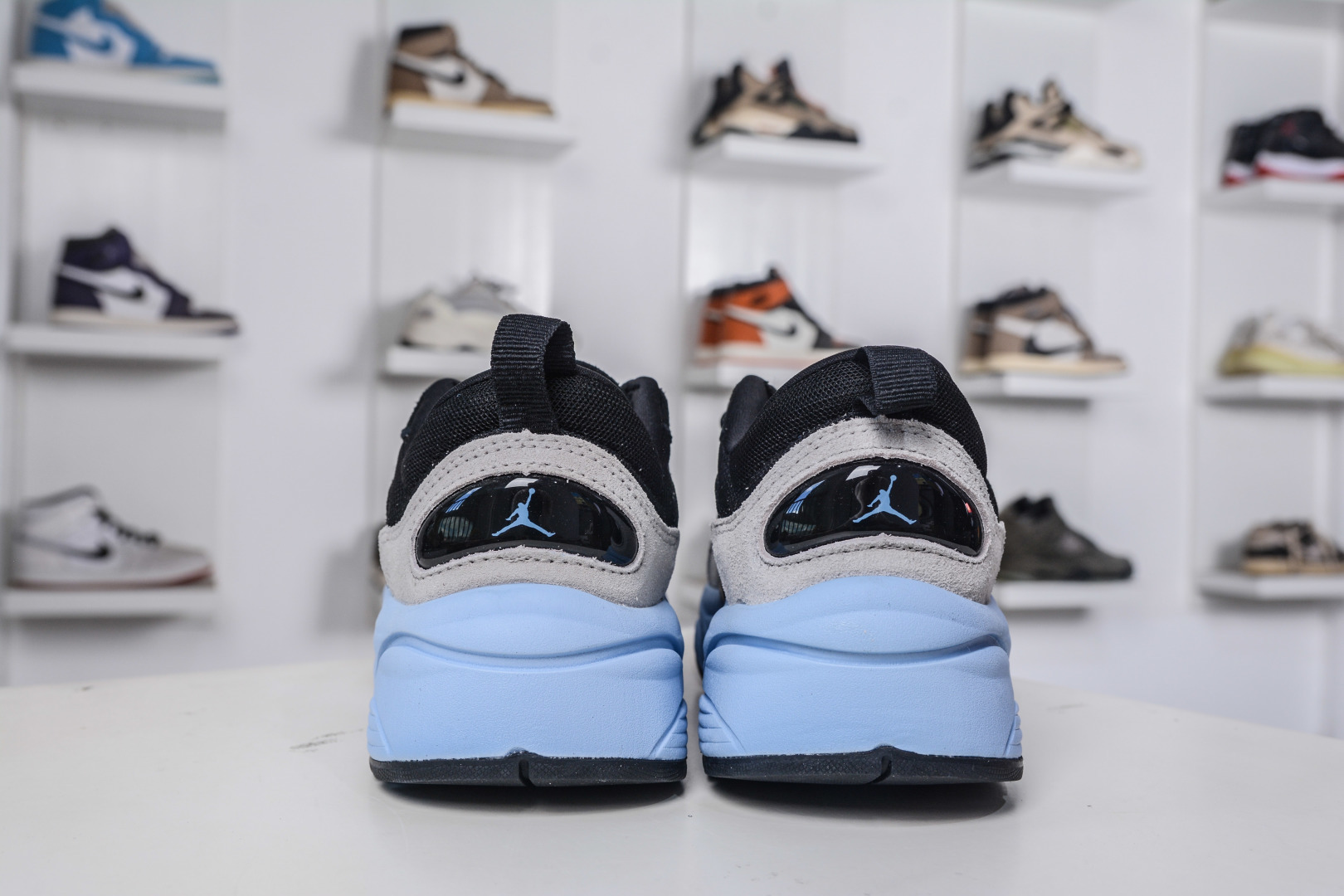 220 Jordan Trunner O/S 经典百搭 透气 生活休闲鞋 IB3722-402-Chinese UA Cheap High Quatity Brand Clothes Bags handbags Sneakers wholesale wholesaler seller from China Factory suppliers Fashion Clothing Shoes best Quality Beautiful Price 220 Jordan Trunner O/S 经典百搭 透气 生活休闲鞋 IB3722-402