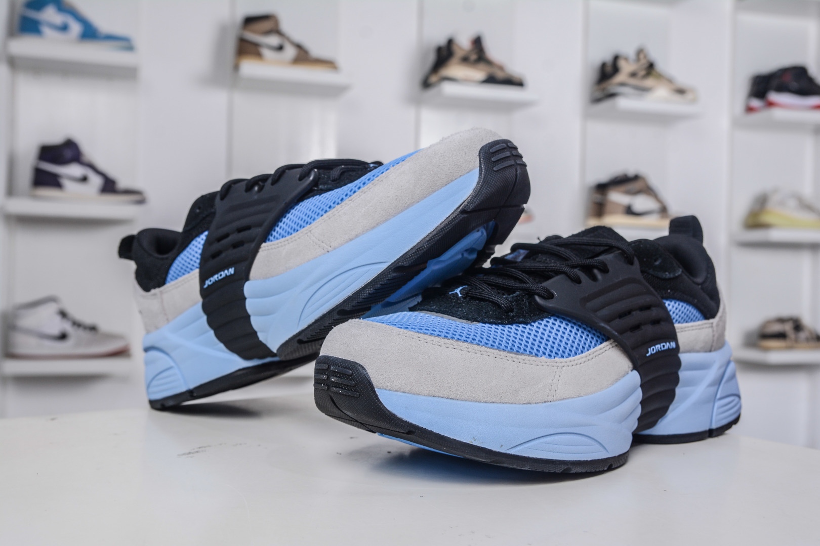 220 Jordan Trunner O/S 经典百搭 透气 生活休闲鞋 IB3722-402-Chinese UA Cheap High Quatity Brand Clothes Bags handbags Sneakers wholesale wholesaler seller from China Factory suppliers Fashion Clothing Shoes best Quality Beautiful Price 220 Jordan Trunner O/S 经典百搭 透气 生活休闲鞋 IB3722-402