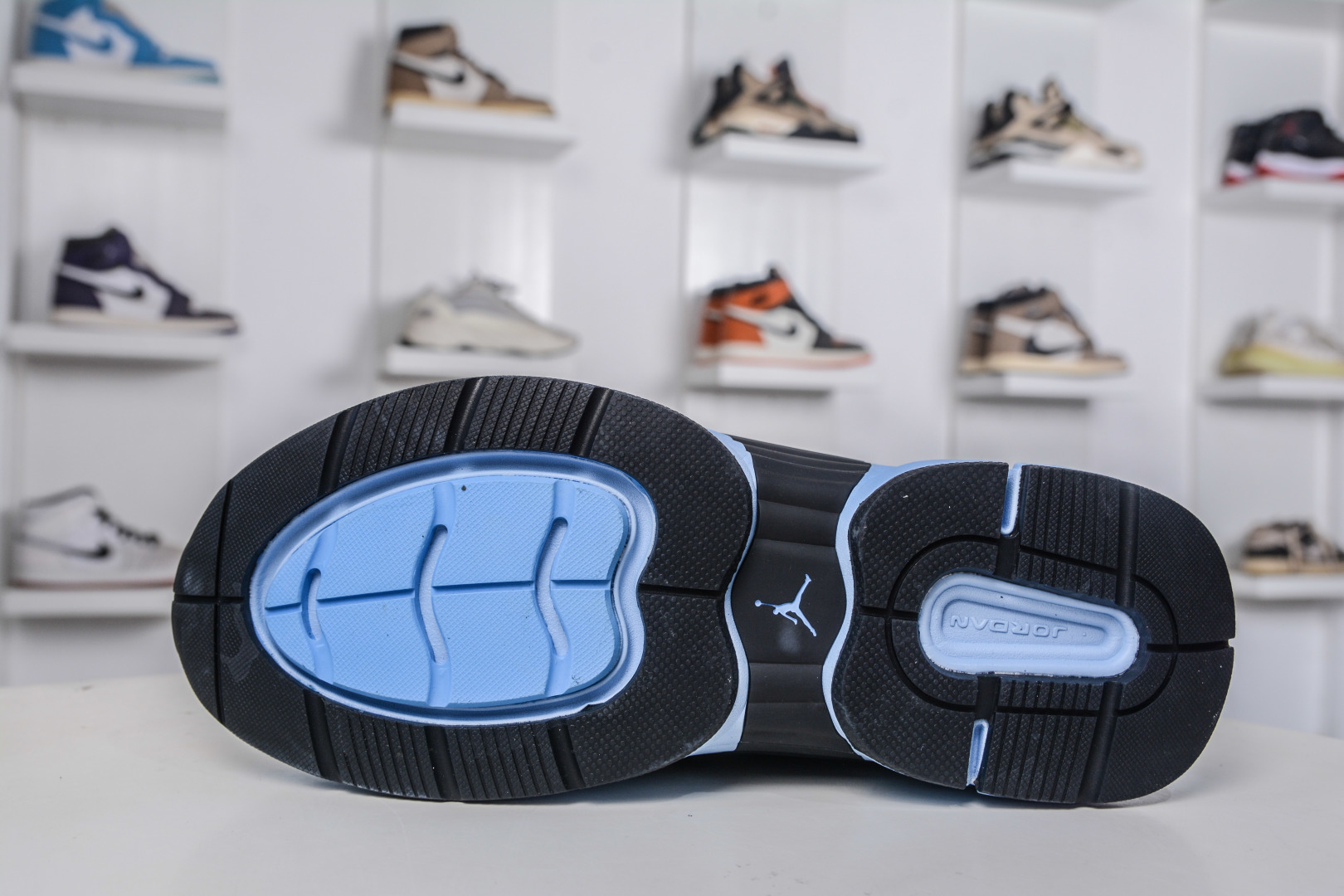 220 Jordan Trunner O/S 经典百搭 透气 生活休闲鞋 IB3722-402-Chinese UA Cheap High Quatity Brand Clothes Bags handbags Sneakers wholesale wholesaler seller from China Factory suppliers Fashion Clothing Shoes best Quality Beautiful Price 220 Jordan Trunner O/S 经典百搭 透气 生活休闲鞋 IB3722-402