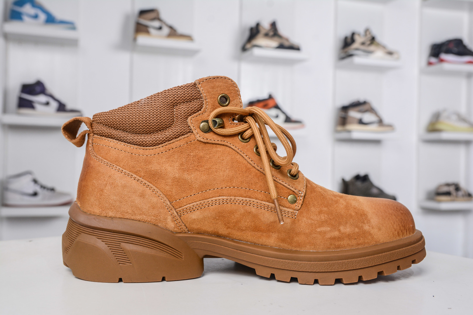 260 CAT卡特 硬汉推土机品牌 典百搭户外中帮休闲马丁靴系列 P721913