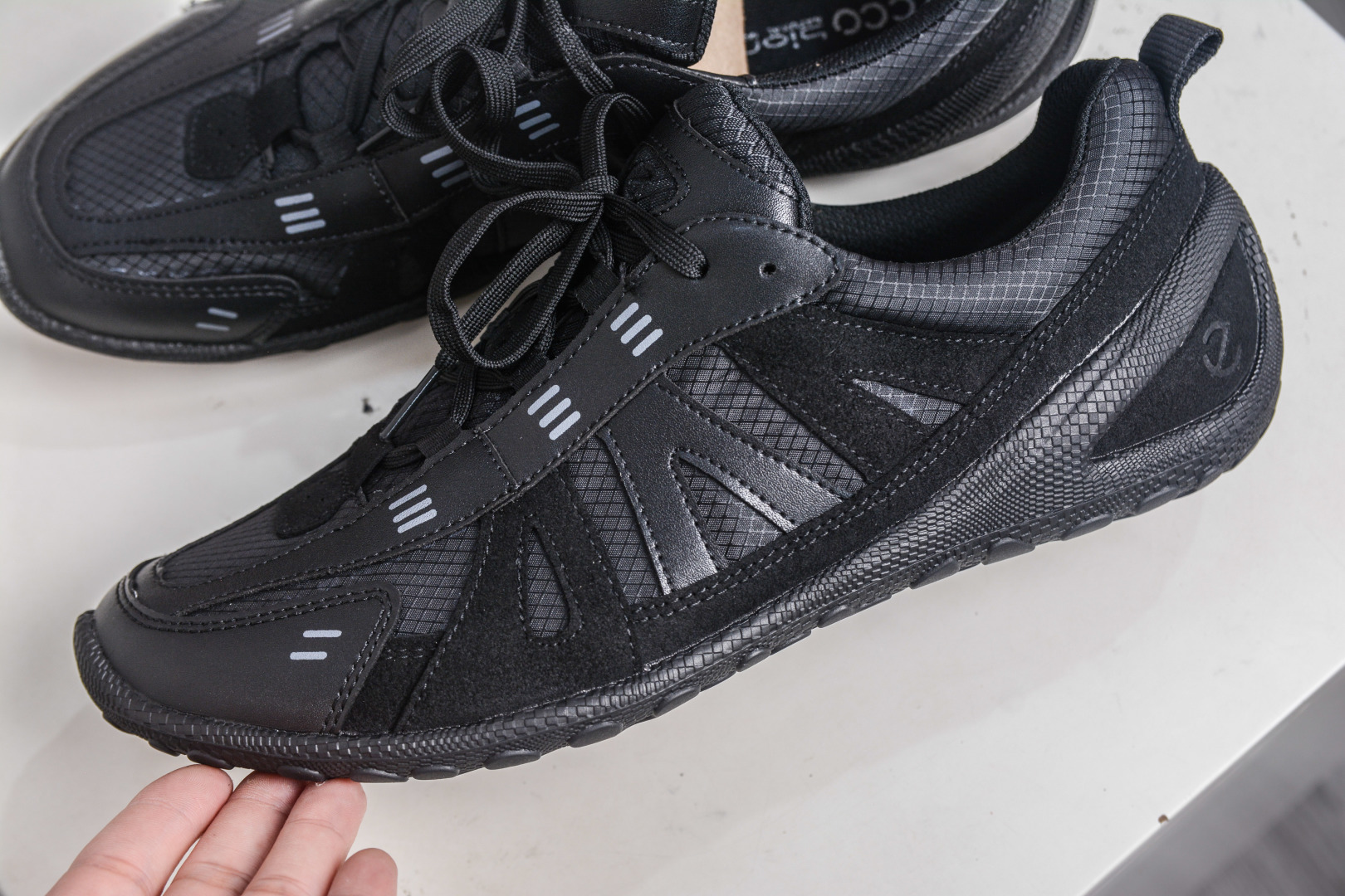 280 ECCO爱步运动鞋 2025年新款户外运动薄底赤足鞋休闲鞋男女 健步轻巧百搭 全新BIOM LITE系列创新薄底运动鞋