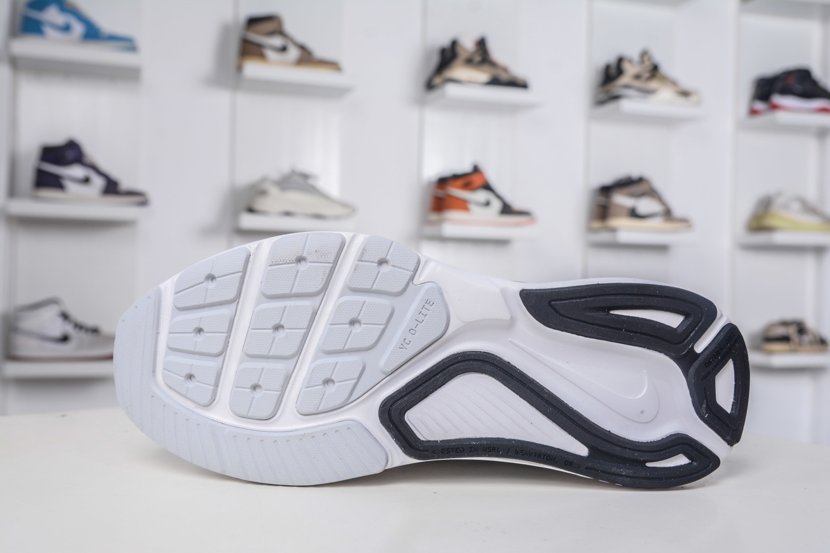 Nike Air Zoom Structure 26 Lightweight Running Shoes - Breathable Comfort 5 cmp i1759601436001 120 0 4