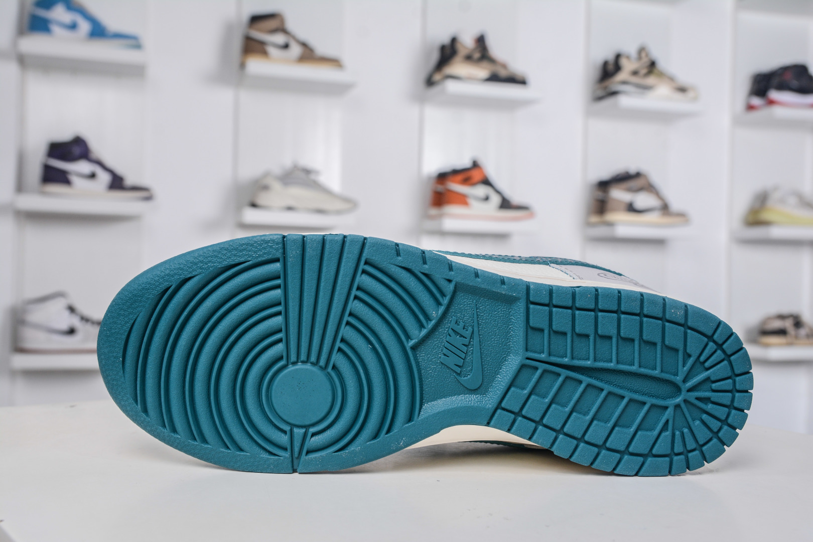 Nike SB Dunk Low x Dior Collab: Premium Grey, White & Green Sneakers 6 cmp i1759601760077 6332 0 4