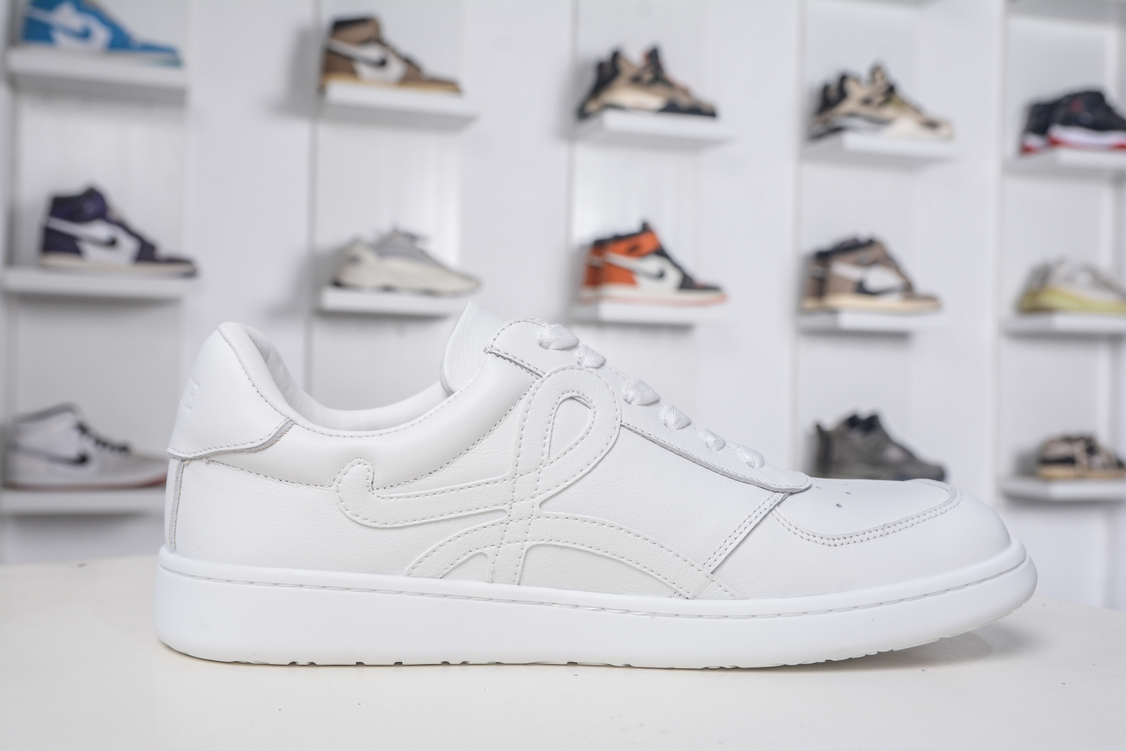 330 LOEWE罗意威 Jambo 牛皮革 圆头系带低班男鞋