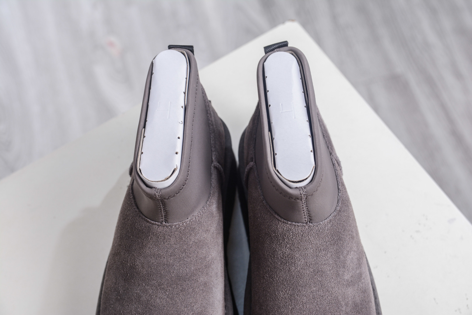 240 UGG CLASSIC MINI DIPPER 迪丽热巴同款短靴 1168170