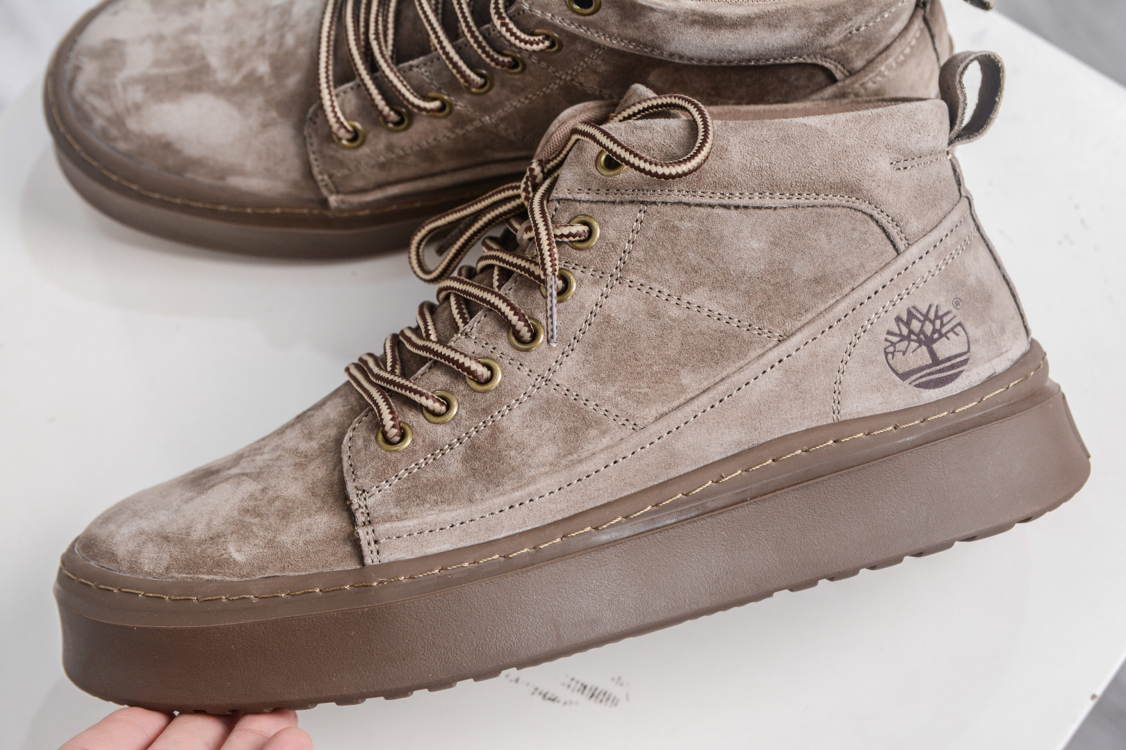 Timberland 添柏岚/天伯伦 户外中帮休闲马丁靴系列 TB10072 KHAKI