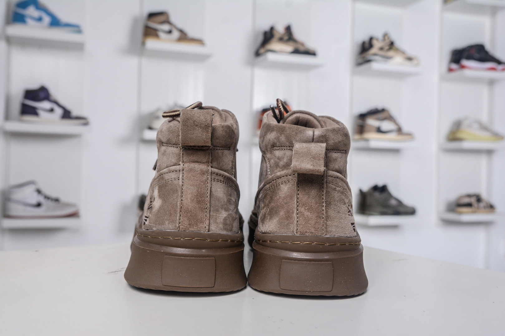 Timberland 添柏岚/天伯伦 户外中帮休闲马丁靴系列 TB10072 KHAKI
