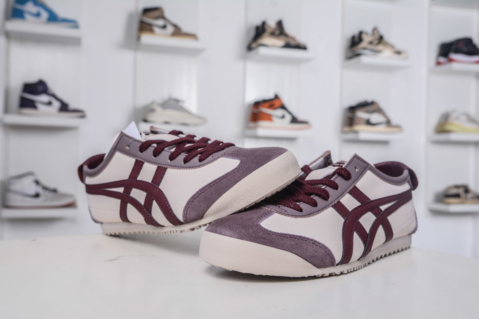 Asics Onitsuka Tiger Mexico 66 VIN Sneakers: Classic Style, Modern Comfort 5 cmp i1759602651569 4772 0 3
