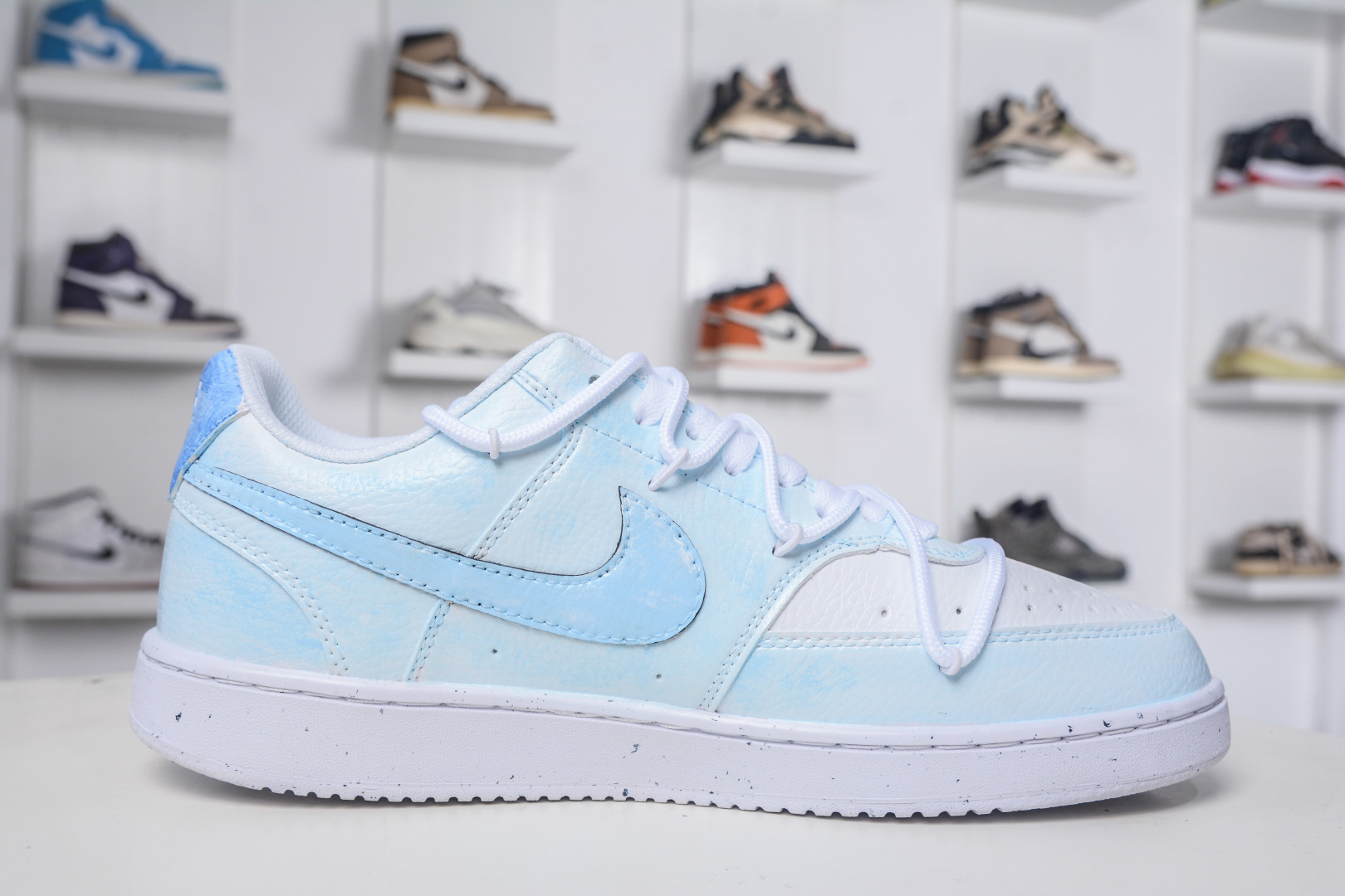 260 Nike Court Vision Low 手绘涂鸦绑带 休闲运动板鞋 低帮百搭透气休闲运动板鞋 DH2987-101