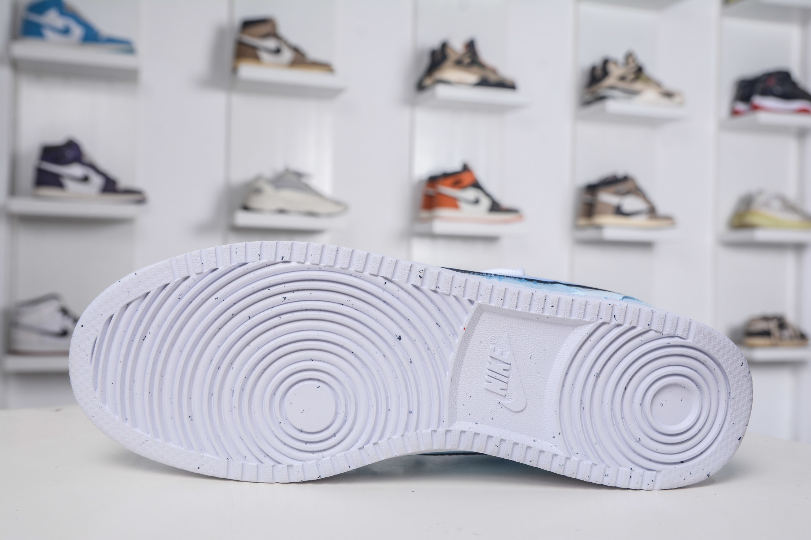 260 Nike Court Vision Low 手绘涂鸦绑带 休闲运动板鞋 低帮百搭透气休闲运动板鞋 DH2987-101