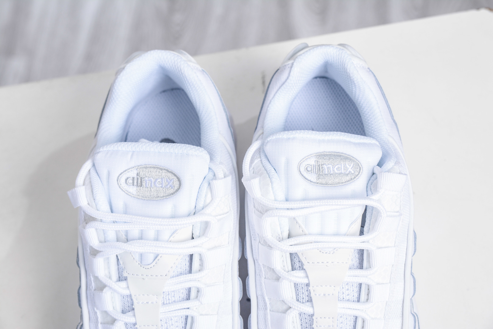 260 NIKE Air 95 潮流百搭 气垫缓震慢跑鞋 CT1268-100