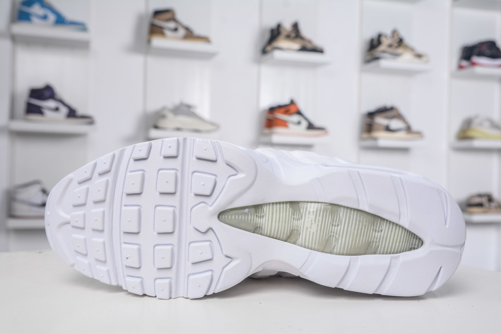 260 NIKE Air 95 潮流百搭 气垫缓震慢跑鞋 CT1268-100