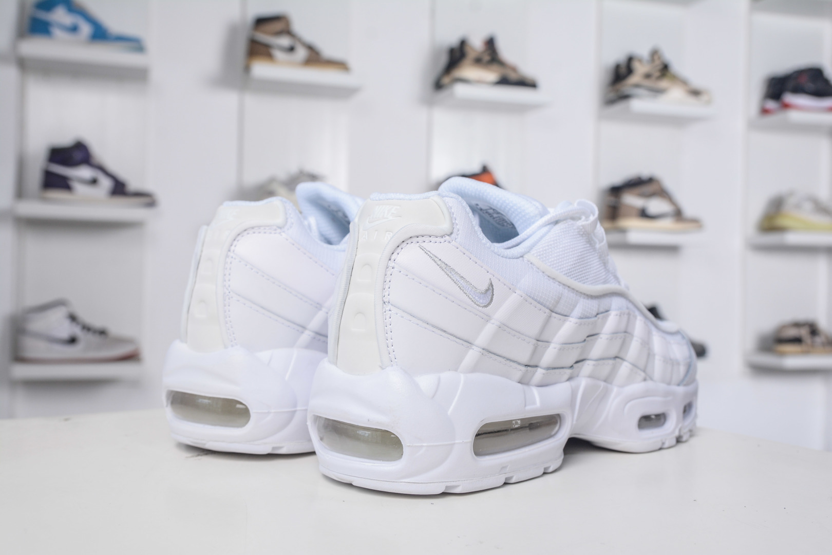 260 NIKE Air 95 潮流百搭 气垫缓震慢跑鞋 CT1268-100