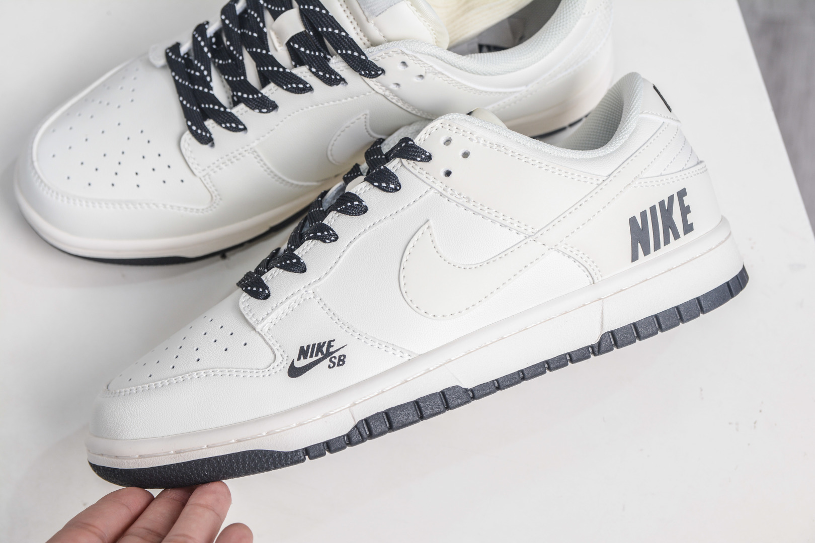 270 Nike SB Dunk Low x NIKE 耐克联名-米白黑 CS1688-118