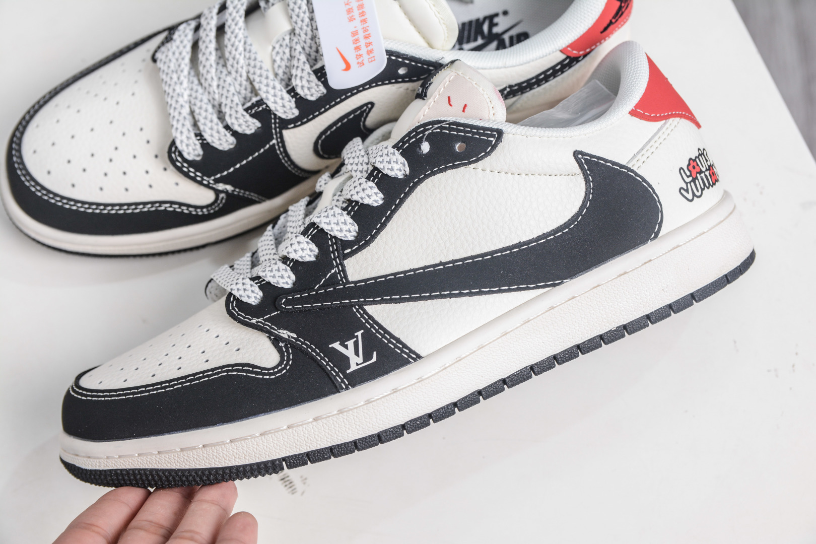 270 TS x Air Jordan x Louis Vuitton AJ1 Low 倒钩低帮LV联名-白黑红尾 ZH2598-162