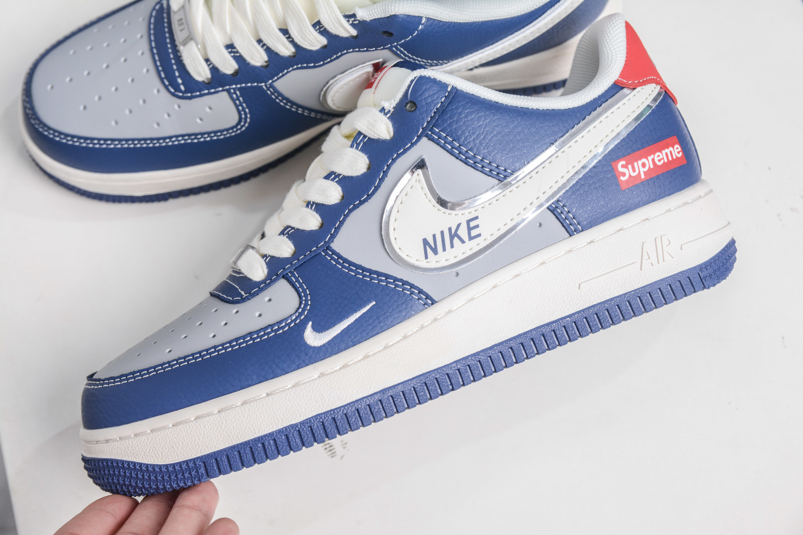 260 Nike Air Force 1 Low 07 x Supreme SUP联名-白灰蓝 XD2588-602
