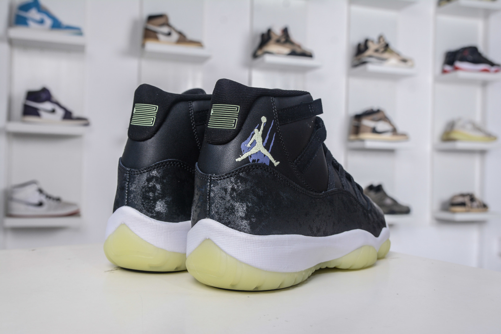 350 Air Jordan 11 ”Inner Beast” 万圣节 AJ11 高帮 IB1378-001