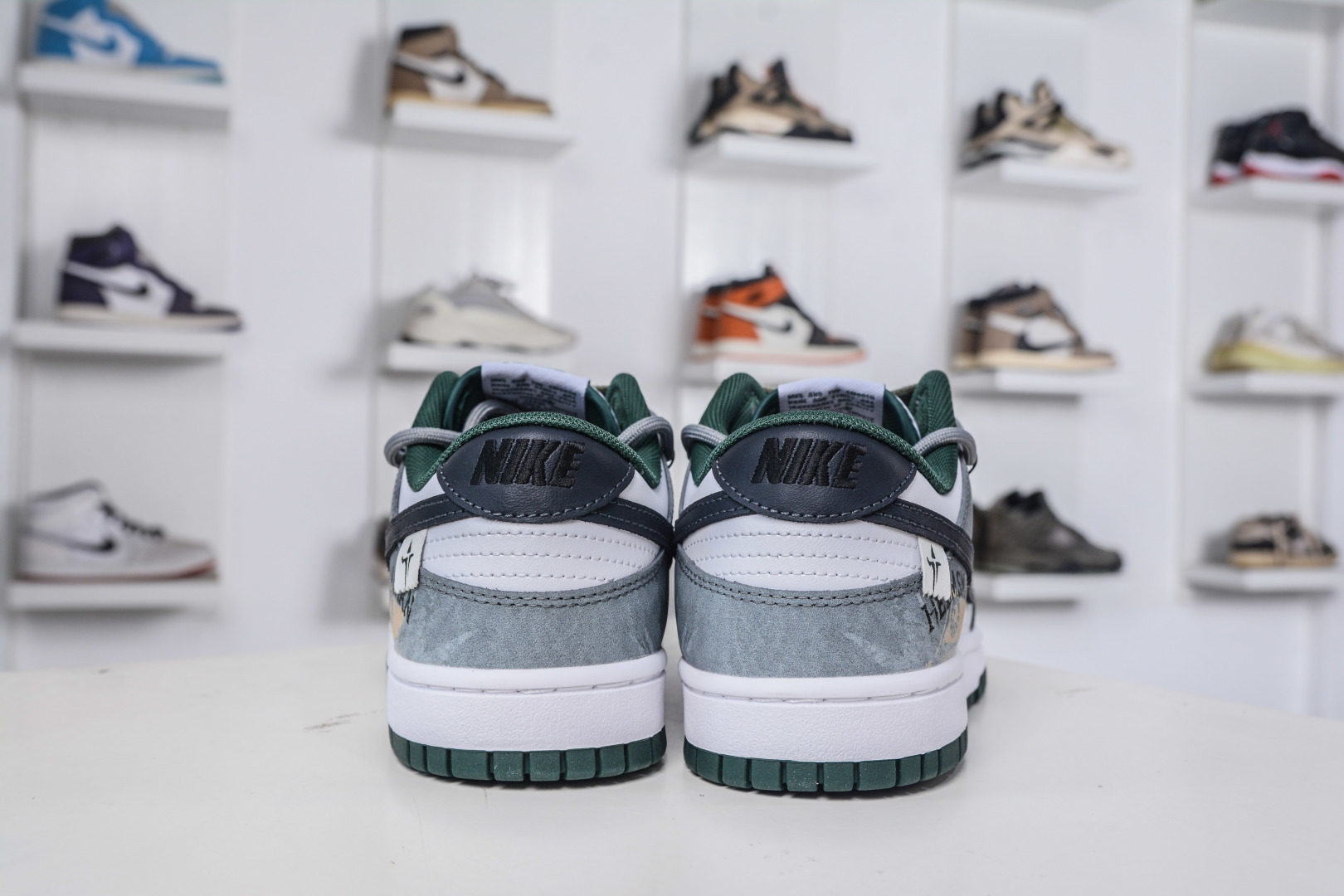 270 Nike Dunk Low 氧化车间 墨绿色 此款以氧化车间为灵感白灰绿的层次渐变 DV0833-111-Chinese UA Cheap High Quatity Brand Clothes Bags handbags Sneakers wholesale wholesaler seller from China Factory suppliers Fashion Clothing Shoes best Quality Beautiful Price 270 Nike Dunk Low 氧化车间 墨绿色 此款以氧化车间为灵感白灰绿的层次渐变 DV0833-111