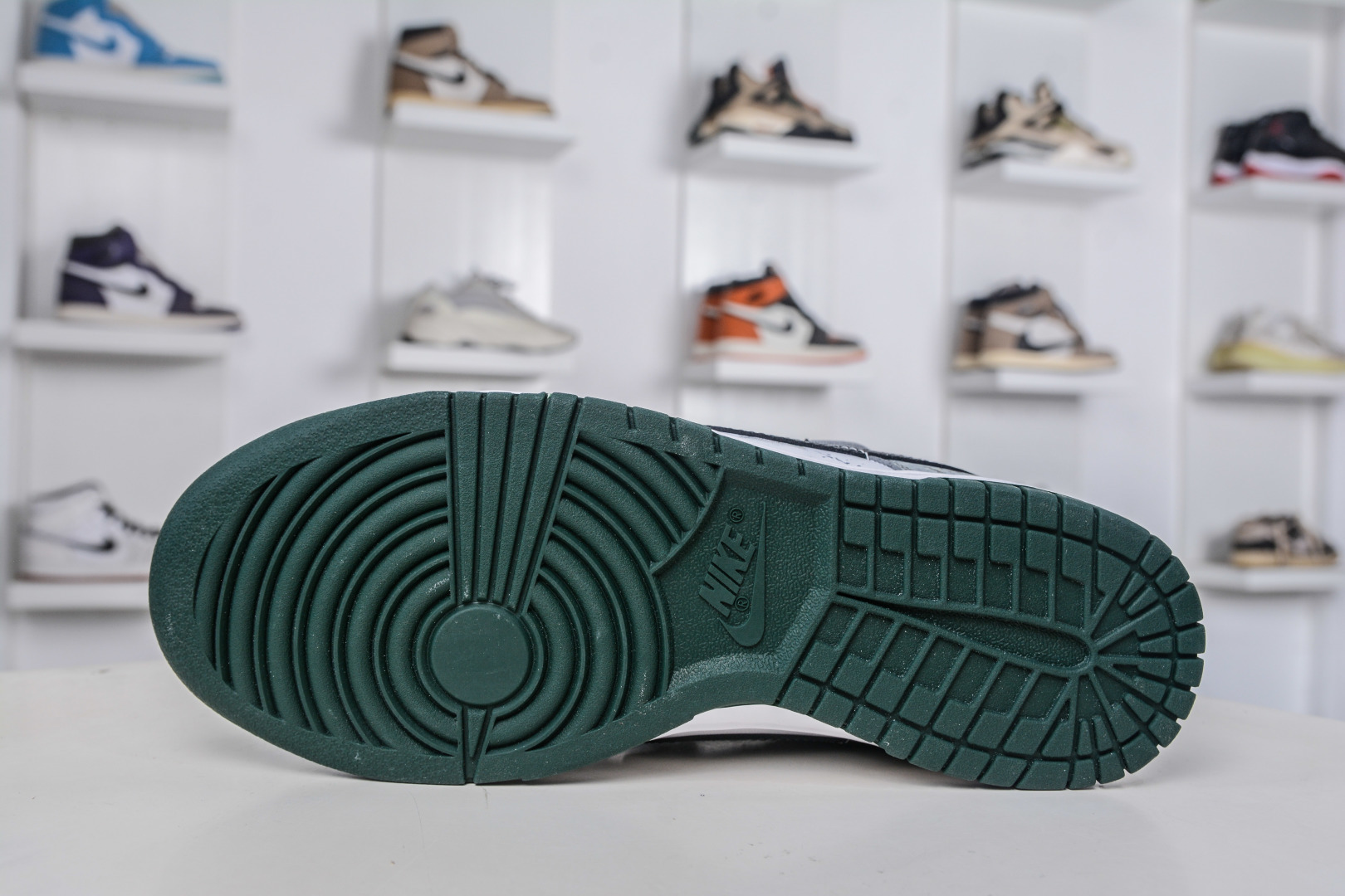 270 Nike Dunk Low 氧化车间 墨绿色 此款以氧化车间为灵感白灰绿的层次渐变 DV0833-111-Chinese UA Cheap High Quatity Brand Clothes Bags handbags Sneakers wholesale wholesaler seller from China Factory suppliers Fashion Clothing Shoes best Quality Beautiful Price 270 Nike Dunk Low 氧化车间 墨绿色 此款以氧化车间为灵感白灰绿的层次渐变 DV0833-111