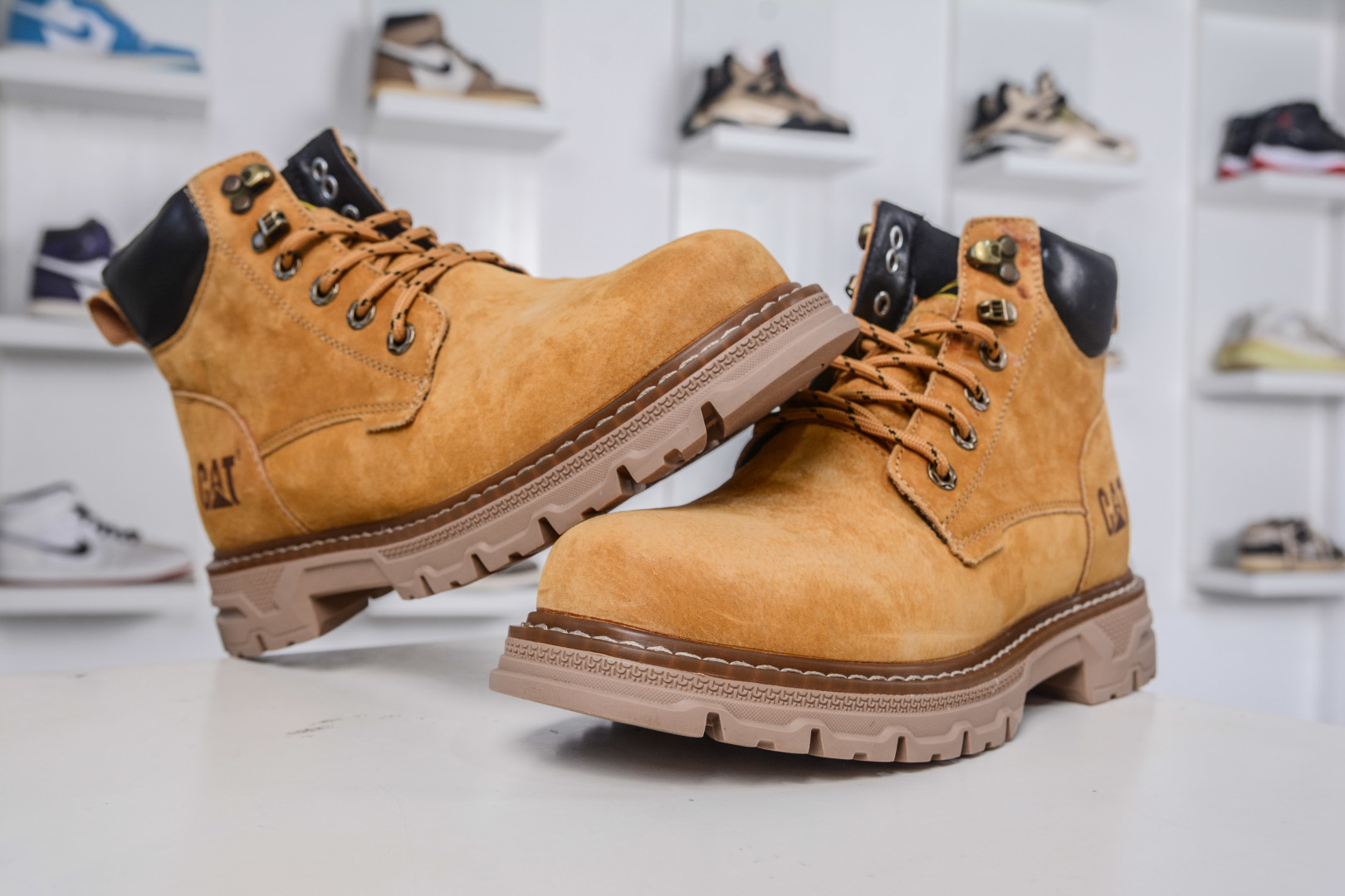 280 CAT 卡特 户外工装休闲马丁靴 时尚潮流搭配 P717815