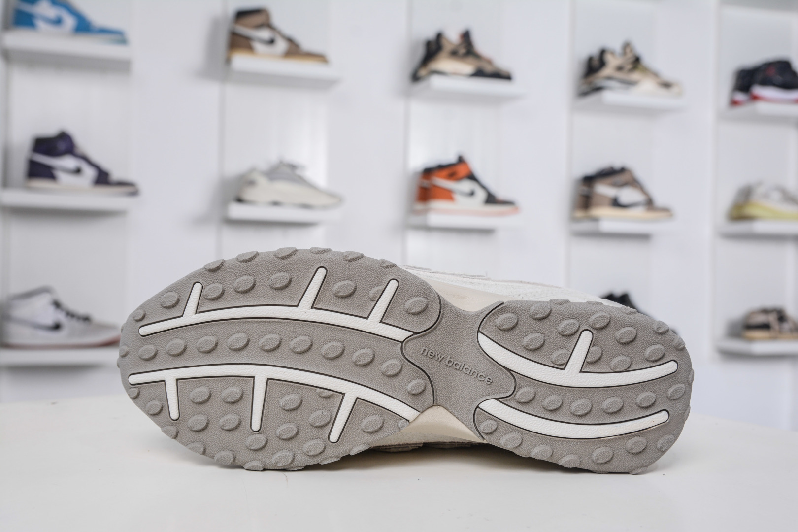 240 M版纯原 New Balance 新百伦204系列 白银黑 新百伦复古休闲运动百搭跑步鞋 U204LMMC