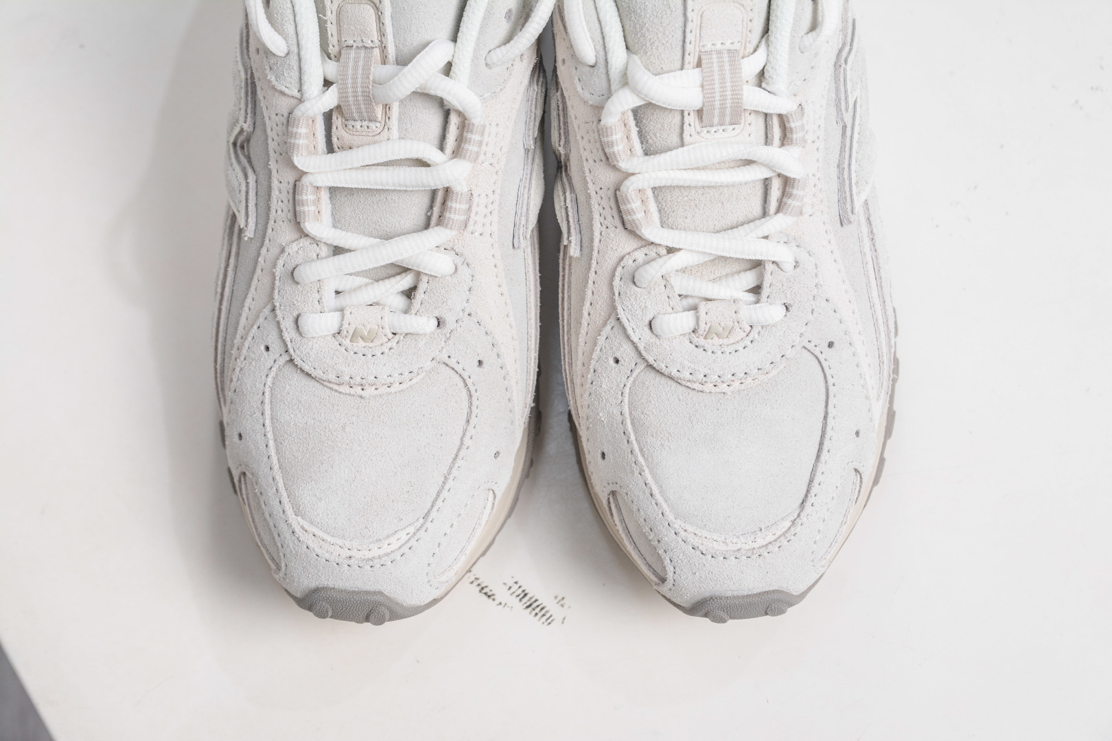 240 M版纯原 New Balance 新百伦204系列 白银黑 新百伦复古休闲运动百搭跑步鞋 U204LMMC