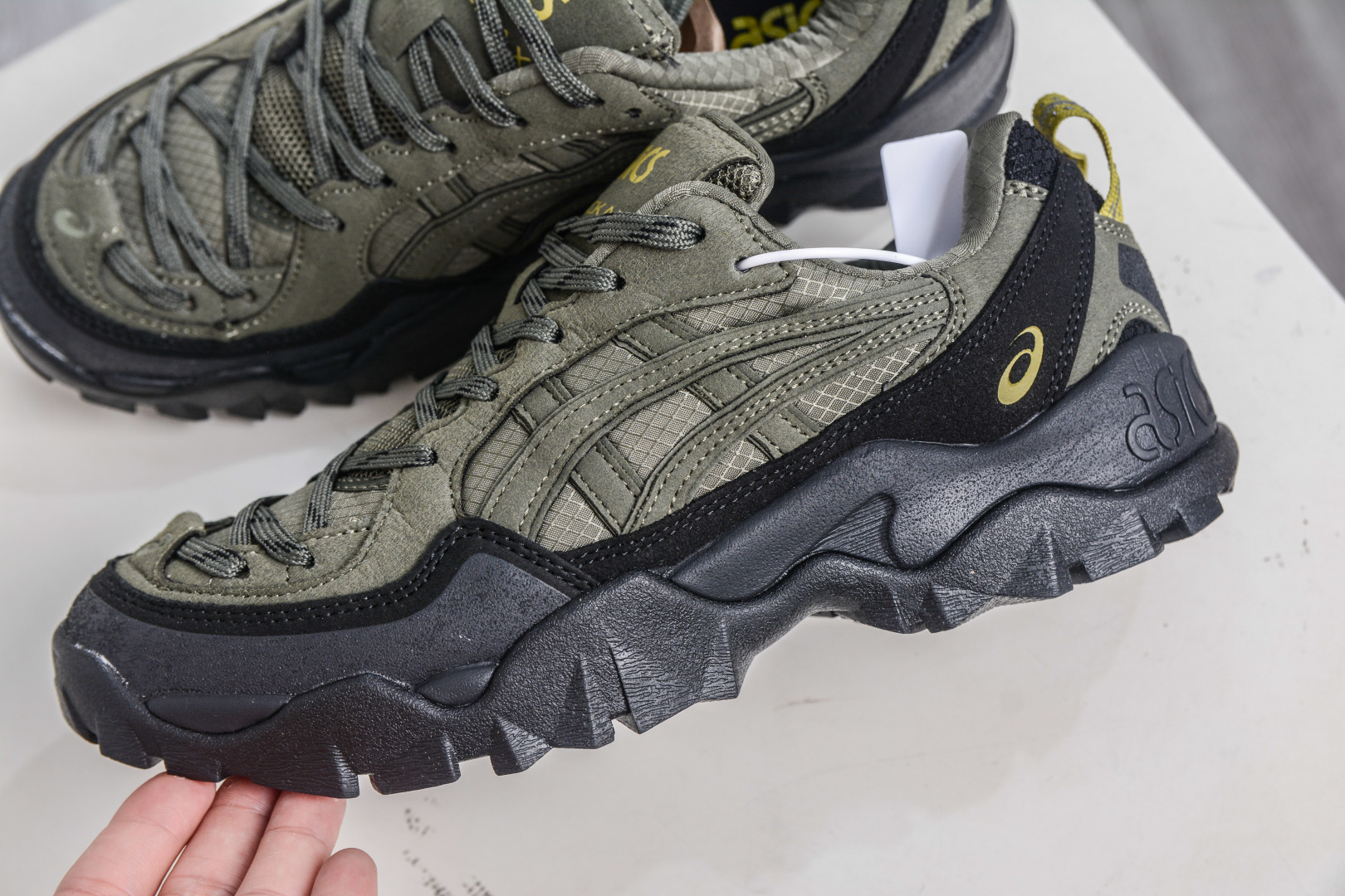 Asics GEL-PICKAX Hiking Shoes - Outdoor, Balanced, Cushioned, and Anti-Slip 8 cmp i1760032423751 6862 0 6