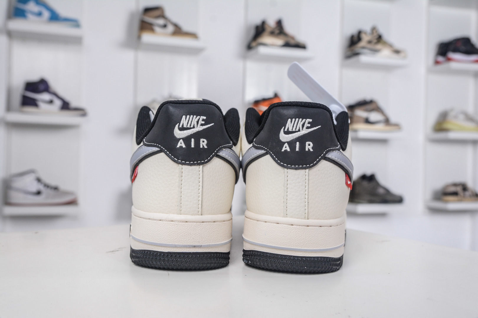 260 Nike Air Force 1 Low 07 x NIKE 耐克联名-米灰黑 JS8028-018