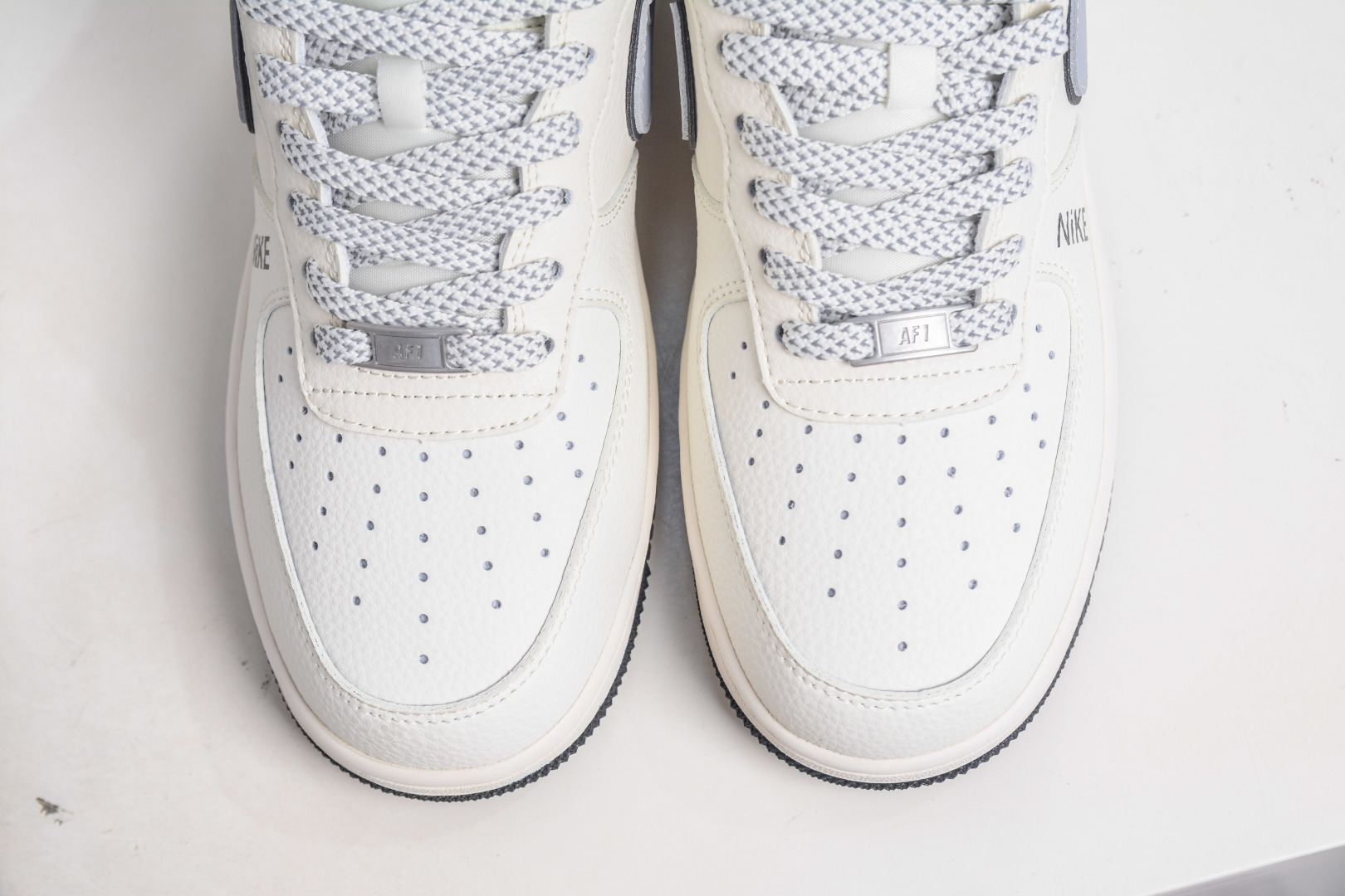 260 Nike Air Force 1 Low 07 x NIKE 耐克联名-米灰黑 JS8028-018