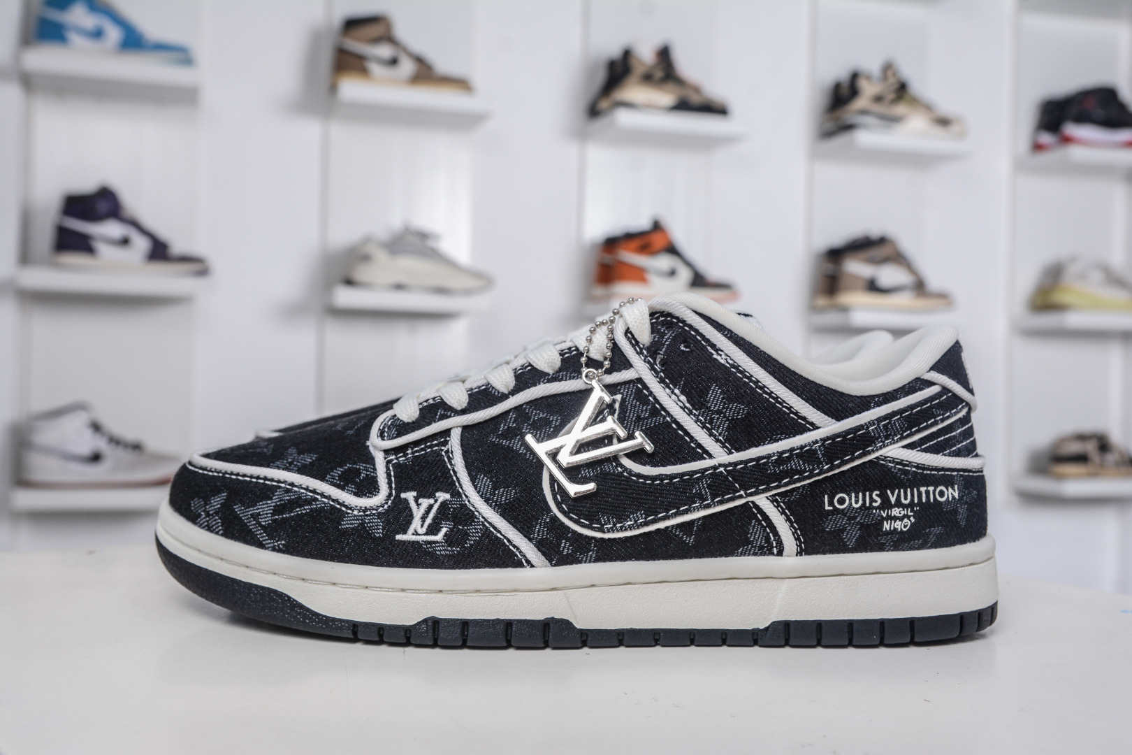Nike SB Dunk Low x Louis Vuitton Black Denim Sneakers 2 cmp i1760033007549 7621 0 0