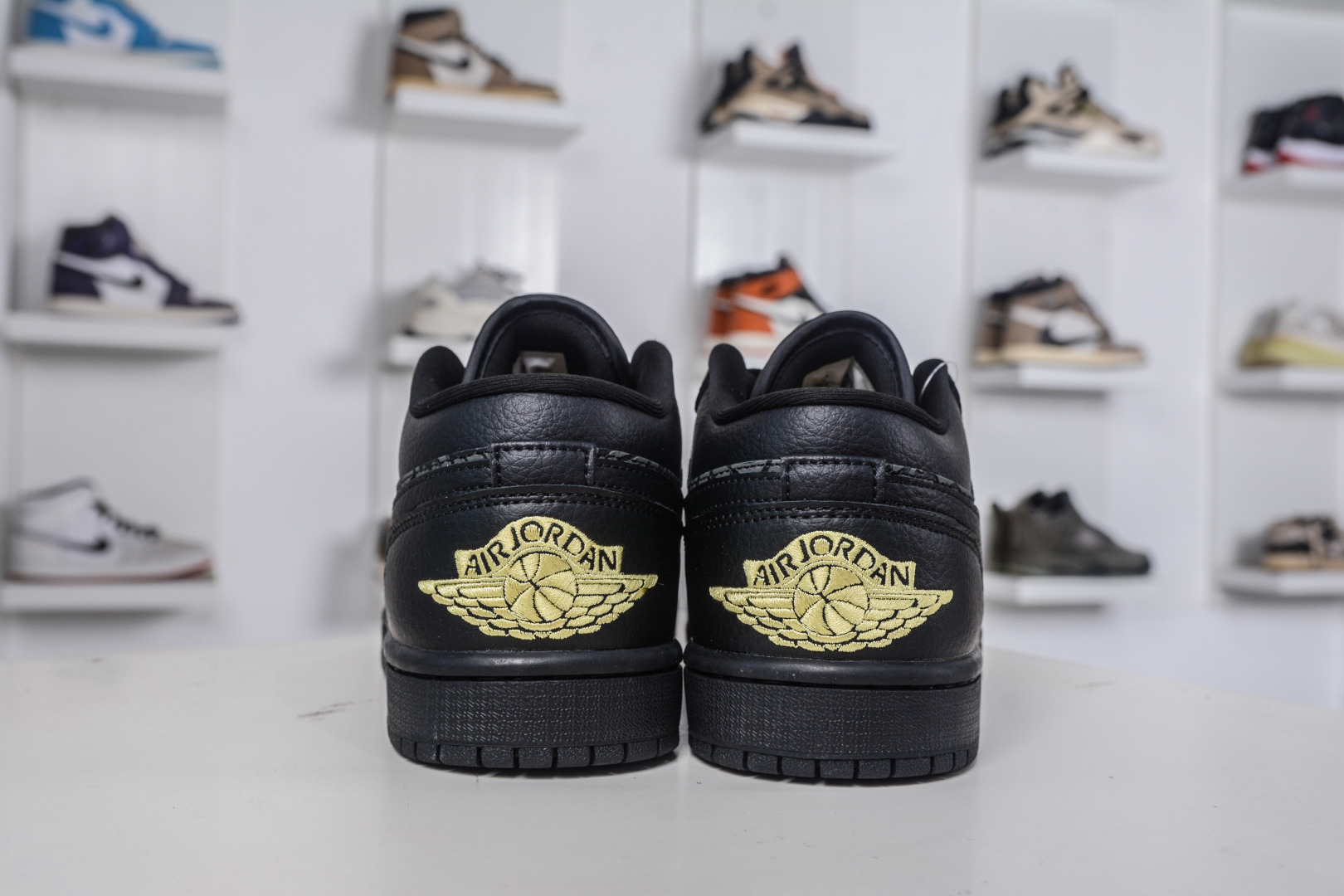 Air Jordan 1 Low Black/Cement Grey/Summit White Sneakers IM6568-010 3 cmp i1760033217186 6272 0 1