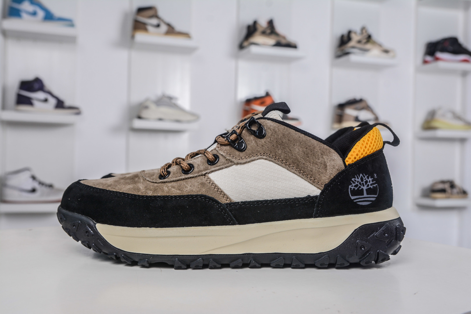 Timberland 25ss Outdoor Low-Top Casual Shoes - Premium Leather, Durable Design 1 cmp i1760033398229 6281 0 0