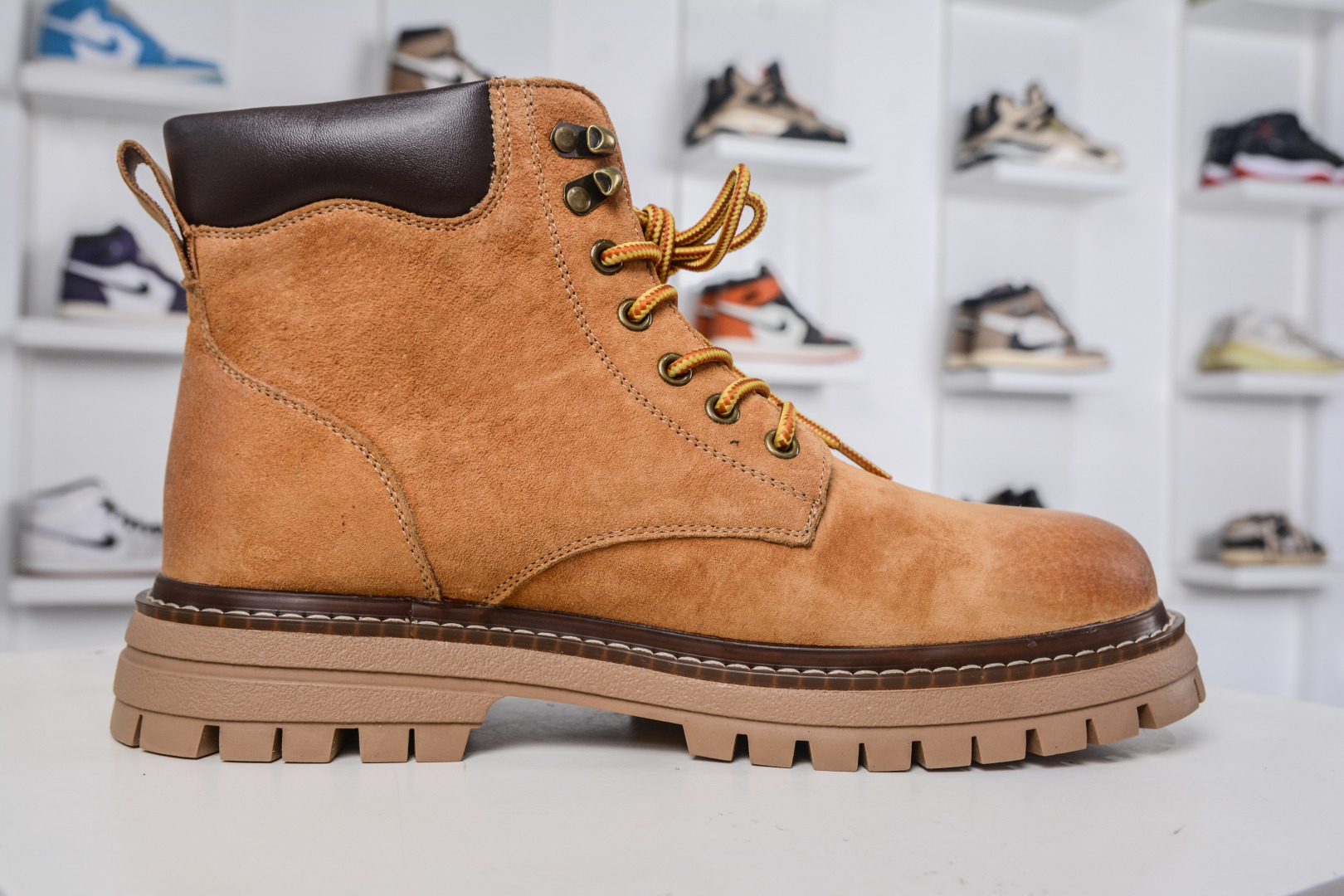 Timberland Outdoor Mid-Top Casual Yellow Boots - Premium Leather, Durable Wear 4 cmp i1760033508130 3244 0 2