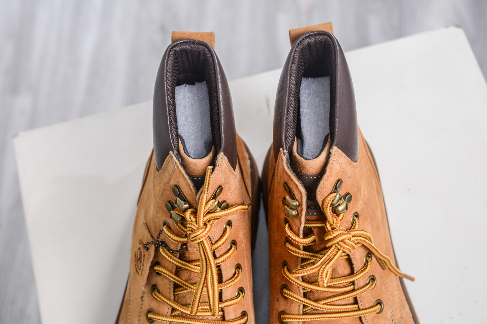 Timberland Outdoor Mid-Top Casual Yellow Boots - Premium Leather, Durable Wear 9 cmp i1760033508131 4719 0 7