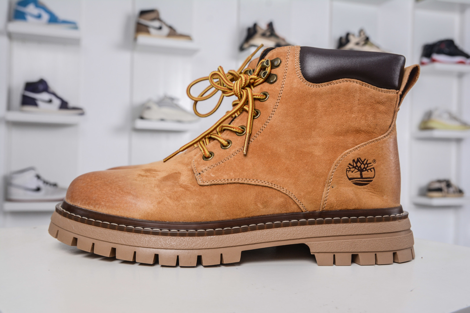 Timberland Outdoor Mid-Top Casual Yellow Boots - Premium Leather, Durable Wear 2 cmp i1760033509534 7737 0 0