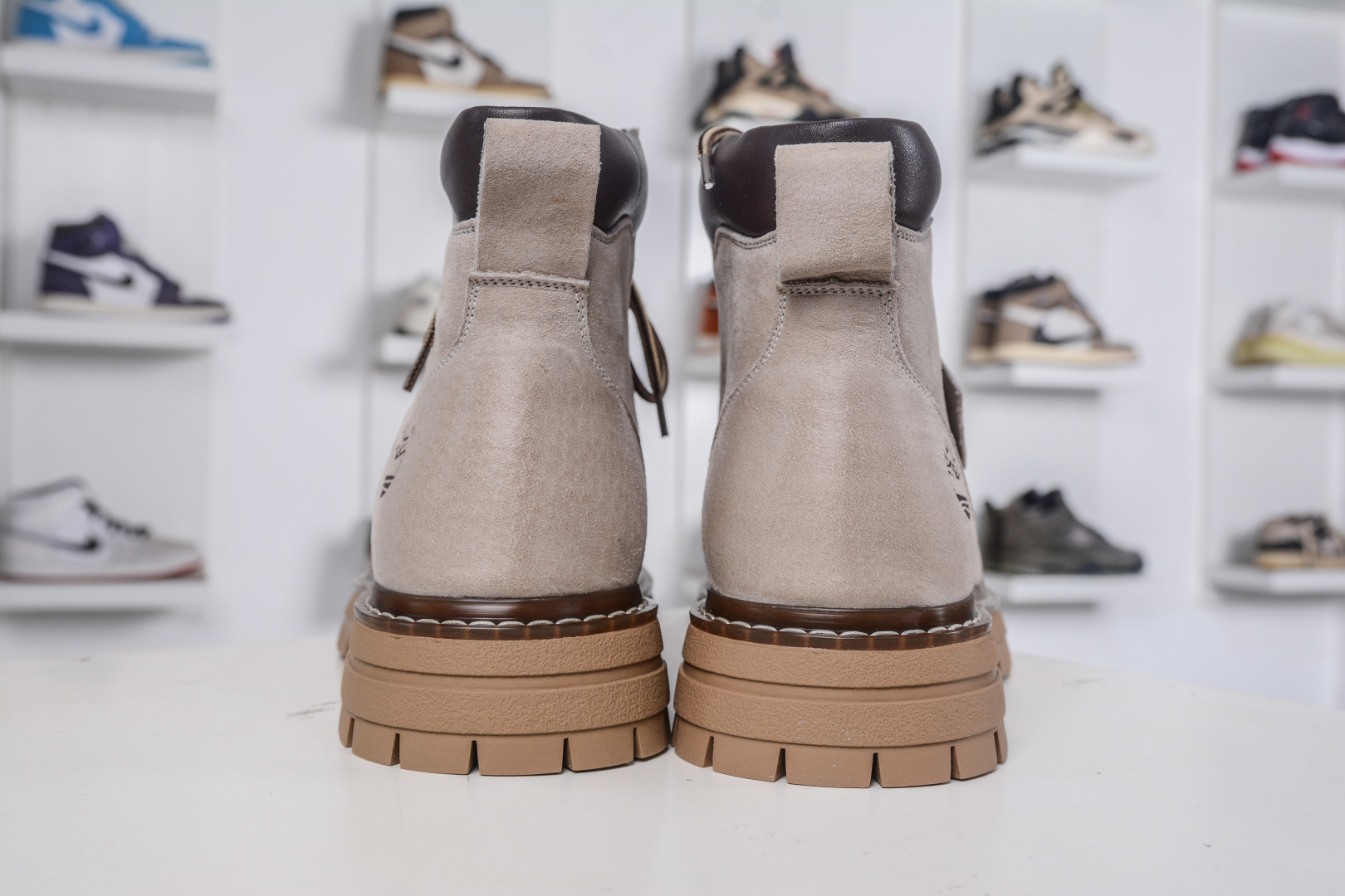 Timberland Outdoor Mid-Top Casual Boots - Premium Leather, Durable & Stylish 3 cmp i1760033555220 1961 0 1