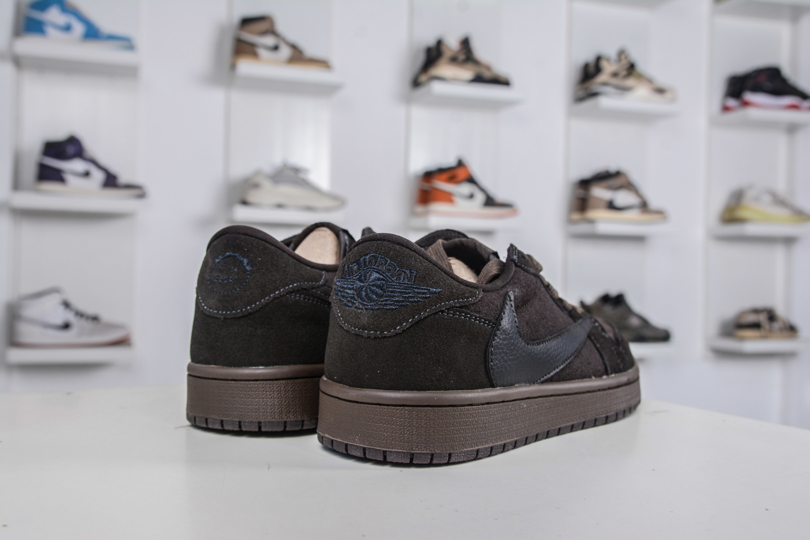 Travis Scott x Air Jordan 1 Low OG SP Brown: Premium Comfort & Style 7 cmp i1760118526070 5250 0 5