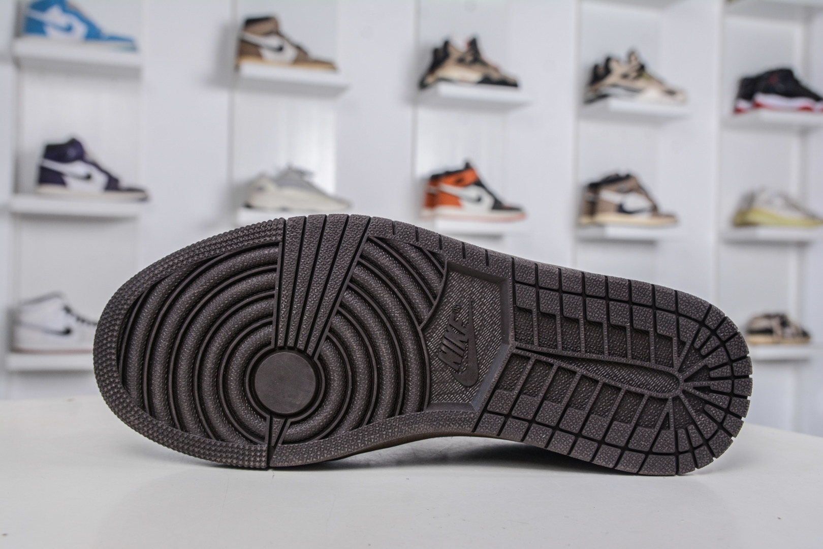 Travis Scott x Air Jordan 1 Low OG SP Brown: Premium Comfort & Style 6 cmp i1760118527297 8710 0 4