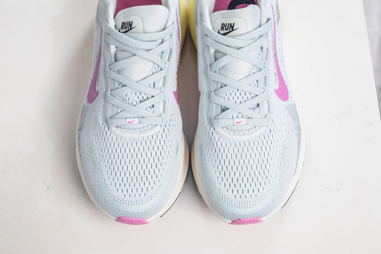 Nike Air Zoom Vomero 18 Women's Road Running Shoes - Light, Comfortable, and Stylish 10 cmp i1760118746734 6097 0 8
