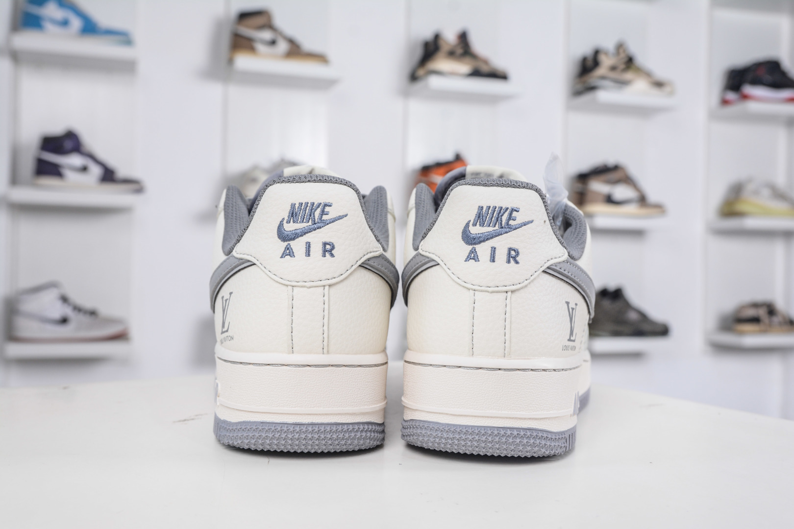 Nike Air Force 1 Low x Louis Vuitton Grey: Premium Comfort and Style 2 cmp i1760119197636 4321 0 1