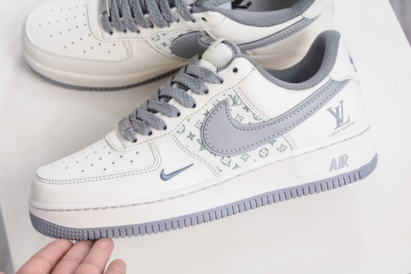 Nike Air Force 1 Low x Louis Vuitton Grey: Premium Comfort and Style 7 cmp i1760119197698 8906 0 6