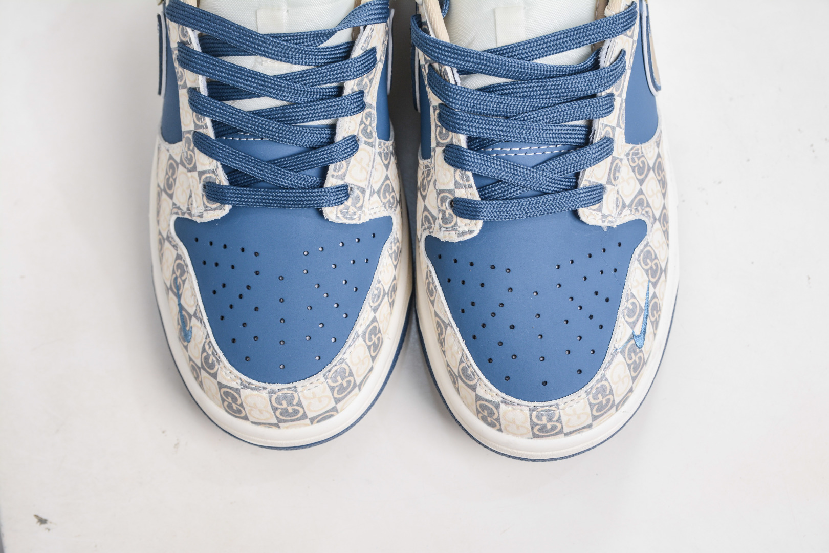 Nike SB Dunk Low x Gucci Collab - Khaki Blue Pattern, Premium Quality Sneakers 9 cmp i1760119331807 2666 0 8
