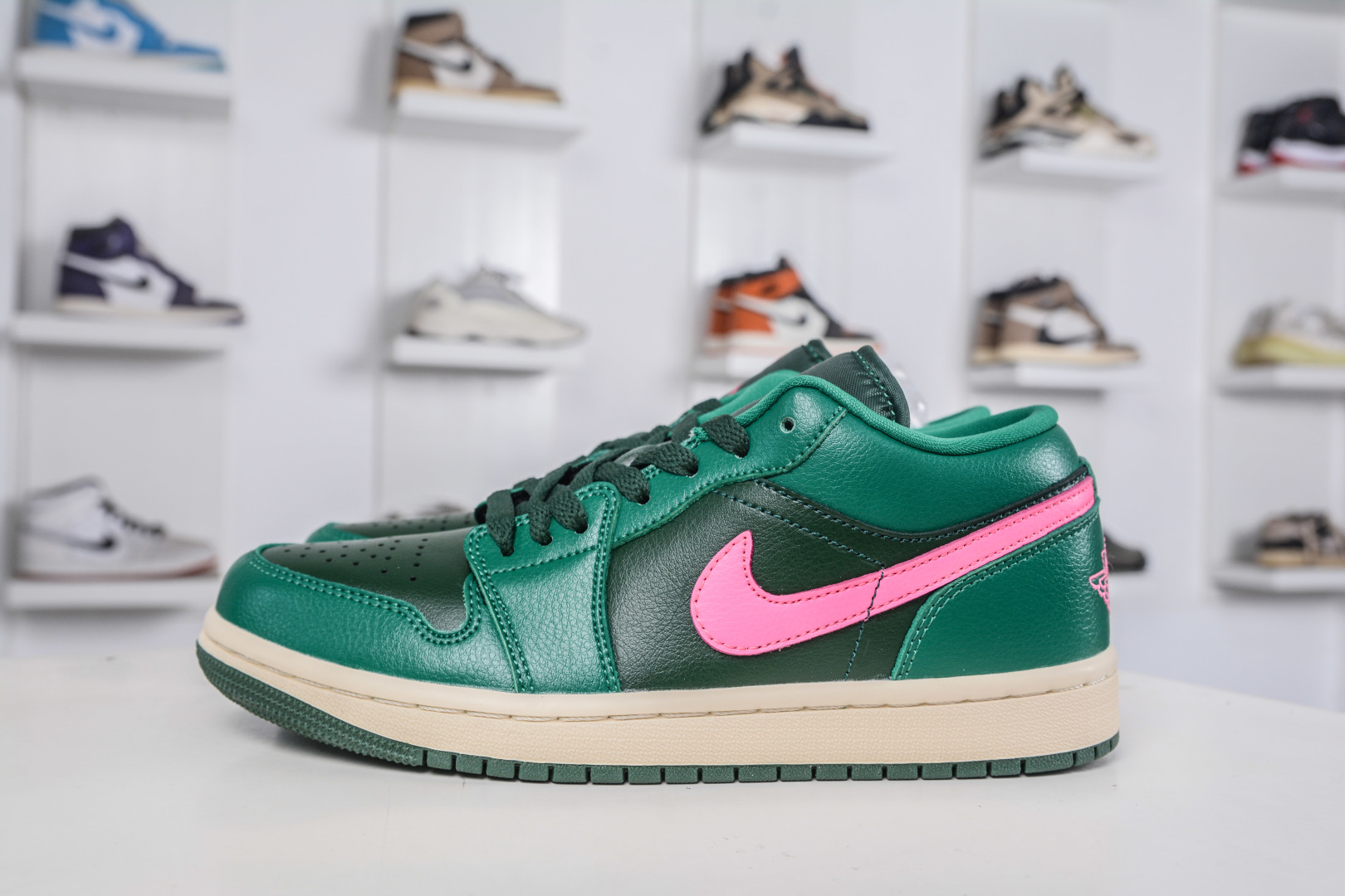 Air Jordan 1 Low Green Pink Leather Sneakers - Stylish, Comfortable & Durable 2 cmp i1760119451643 3494 0 0
