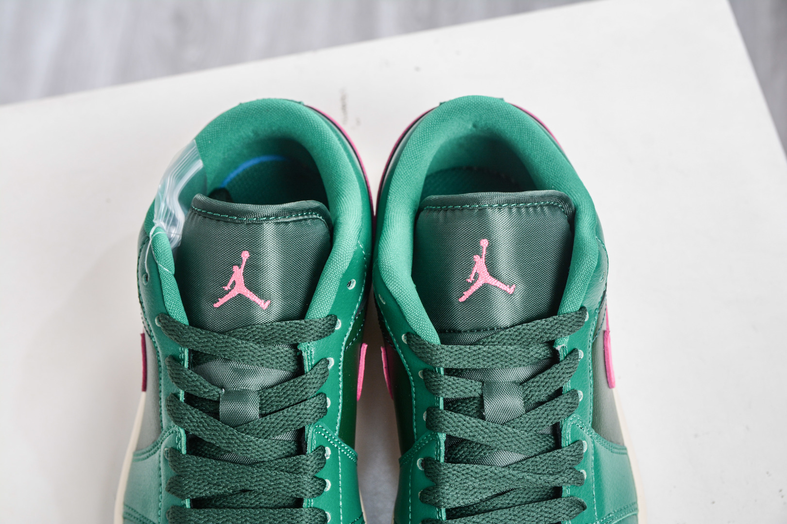 Air Jordan 1 Low Green Pink Leather Sneakers - Stylish, Comfortable & Durable 9 cmp i1760119452862 8243 0 7