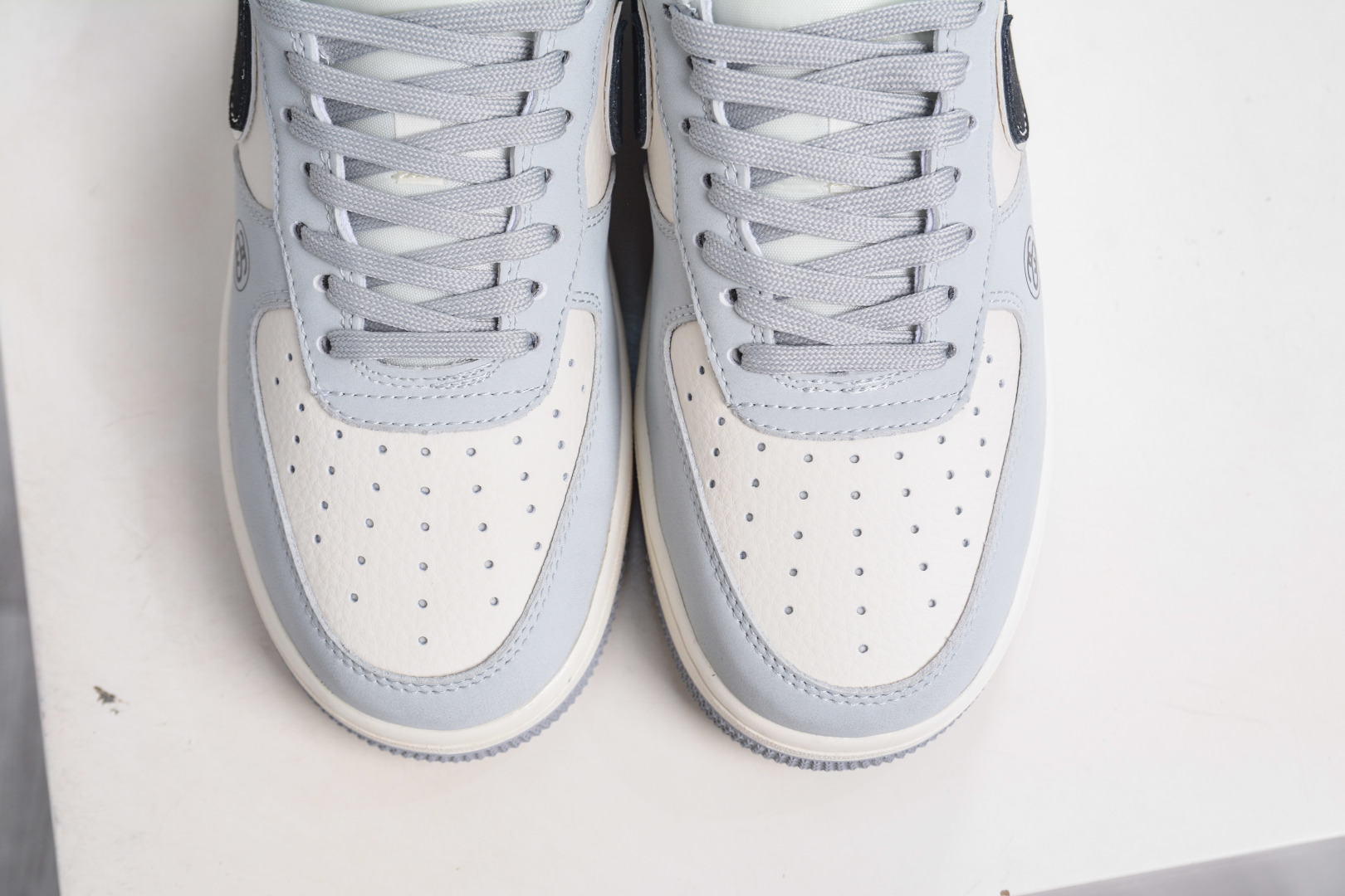 Stussy x Nike Air Force 1 Low-Top Sneakers - White, Gray & Black Combination 10 cmp i1760207924647 6346 0 8
