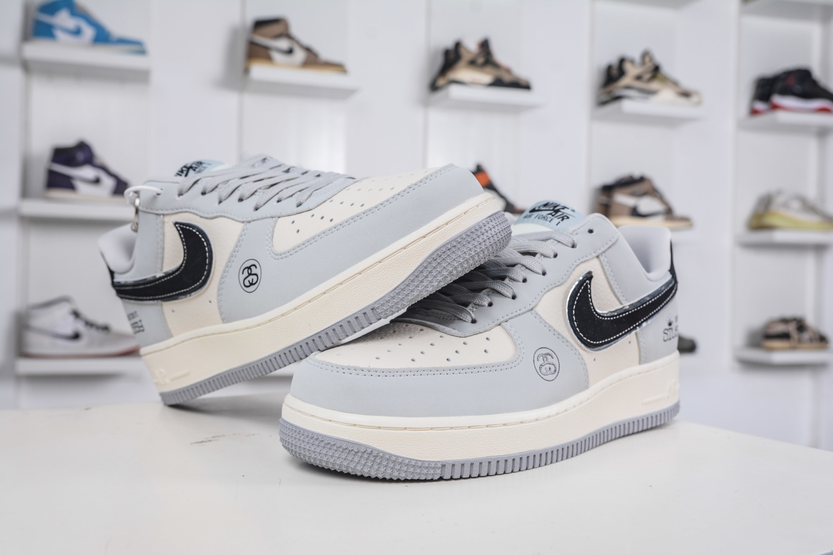 Stussy x Nike Air Force 1 Low-Top Sneakers - White, Gray & Black Combination 5 cmp i1760207924650 9455 0 3