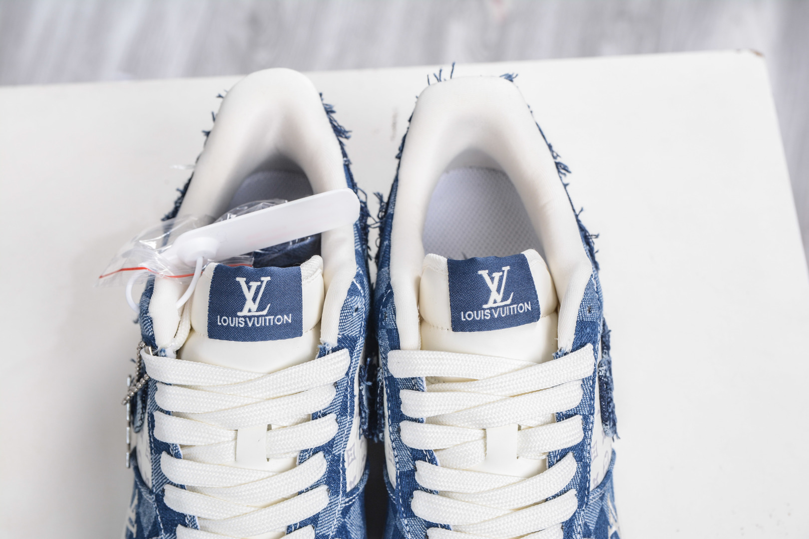 Nike Air Force 1 Low x Louis Vuitton White/Blue Denim Collaboration 9 cmp i1760207983570 1189 0 7
